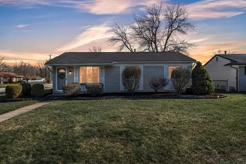 39345 Surrey Heights Ct, Westland, MI 48186