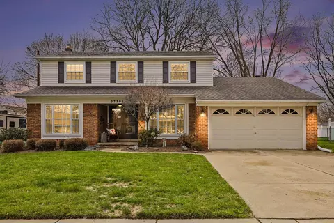 37781 Ladywood, Livonia, MI 48154