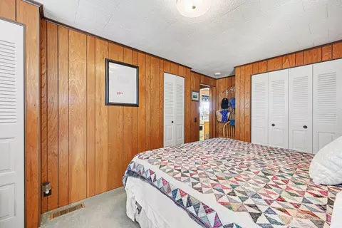 Bedroom - 8941 Mott Dr, Jackson, MI 49201 photo 2 of 3