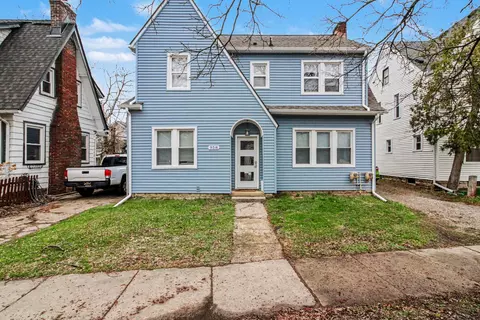 958 W Cross St, Ypsilanti, MI 48197