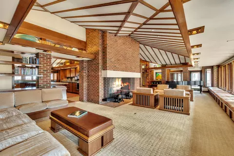 Living - 5140 Turtle Point Dr, Northfield, MI 48105 photo 4 of 11