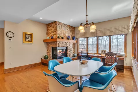 Dining - 5140 Turtle Point Dr, Northfield, MI 48105 photo 3 of 5
