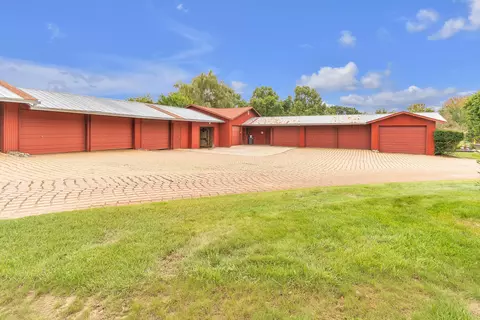 Exterior - 5140 Turtle Point Dr, Northfield, MI 48105 photo 13 of 17