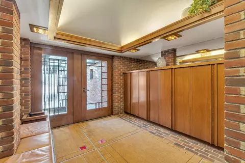 Entry Way - 5140 Turtle Point Dr, Northfield, MI 48105 photo 1 of 4