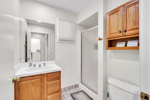 Bath - 5140 Turtle Point Dr, Northfield, MI 48105 photo 5 of 6