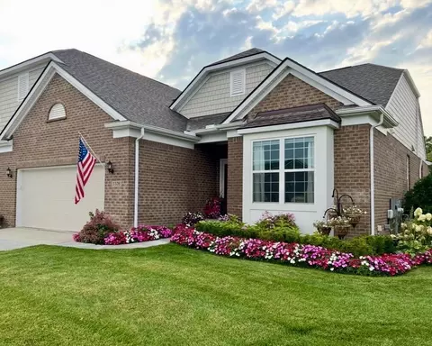 3376 Bella Vista Dr, Pittsfield, MI 48108
