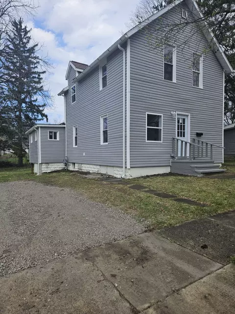717 Bristol St, Adrian, MI 49221