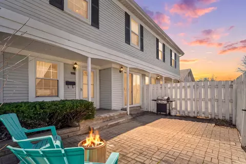 8574 Spinnaker Way, Ypsilanti, MI 48197