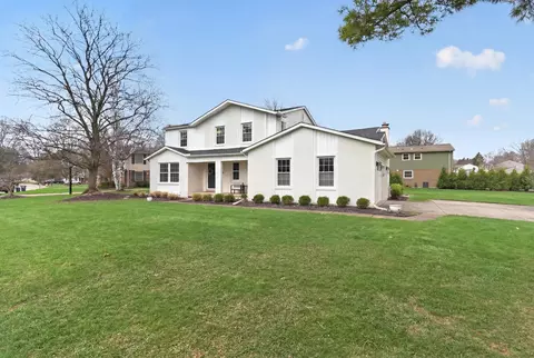 15895 Hickory Ridge Dr, Northville, MI 48168