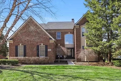 15445 Bay Hill Dr, Northville, MI 48168