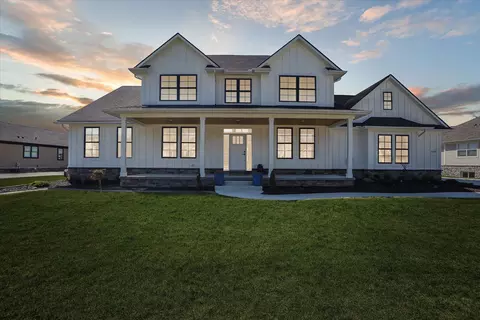 1189 Invitational Dr, Metamora, MI 48455