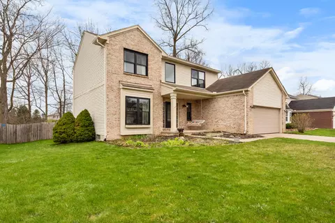9033 Timbercrest Ln, Northfield, MI 48189