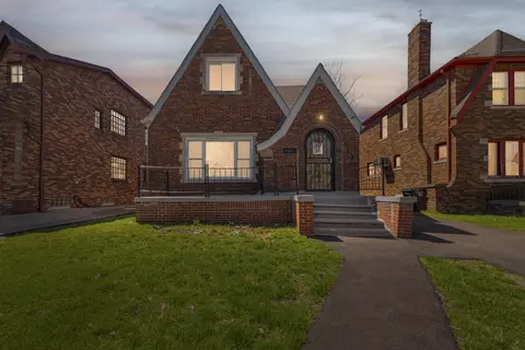 5541 Grayton St, Detroit, MI 48224