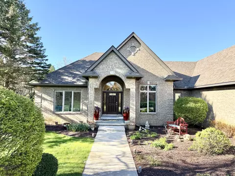 1835 Brookview Dr, Lodi, MI 48176