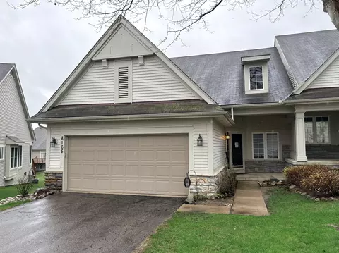8165 Sequoia Ln, White Lake, MI 48386