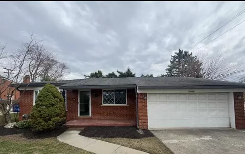 41718 Mae Wood Dr, Sterling Heights, MI 48313