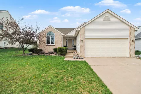 509 Marblewood Ln, Pittsfield, MI 48176