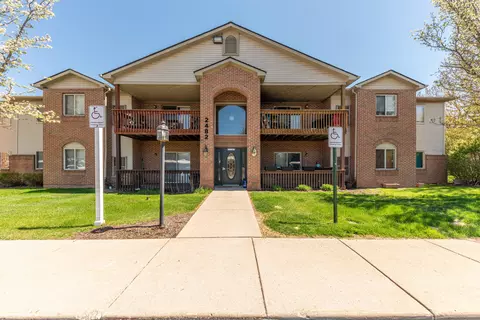 2482 Eagles Circle Unit Cir # 6, Ypsilanti, MI 48197