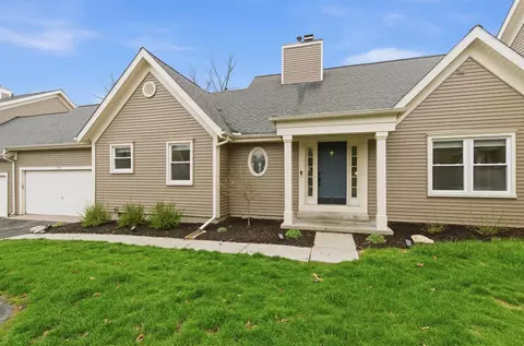 7779 Newport Dr, Village Of Clarkston, MI 48348