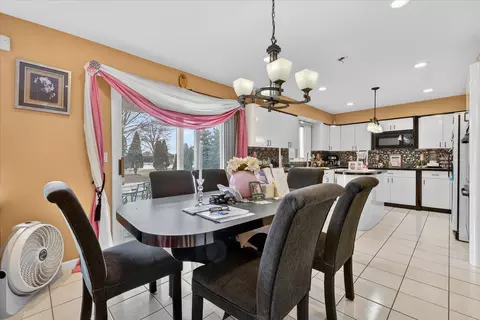 19444 Jack Pine Dr, Macomb, MI 48042 photo 23