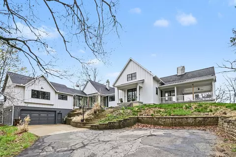 517 Glazier Rd, Sylvan, MI 48118