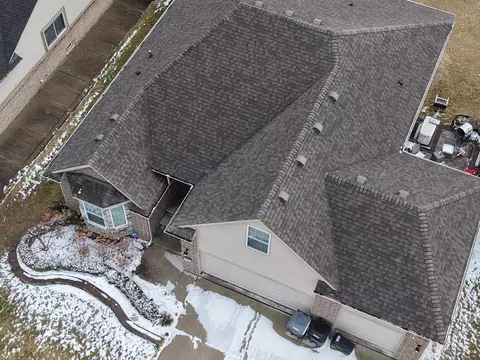 34387 Ann Arbor Trl, Livonia, MI 48150