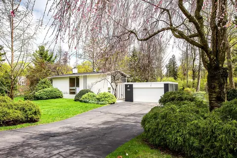 1821 Sheridan Dr, Ann Arbor, MI 48104