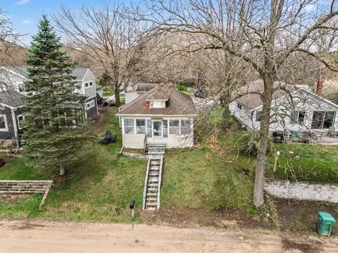 7965 Sauer Dr, Dexter, MI 48137