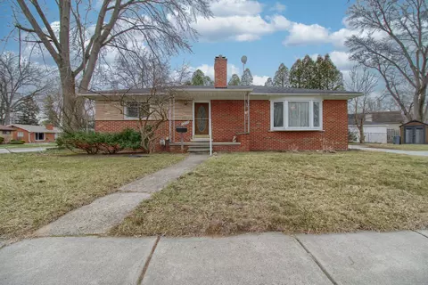 33725 Cindy St, Livonia, MI 48150