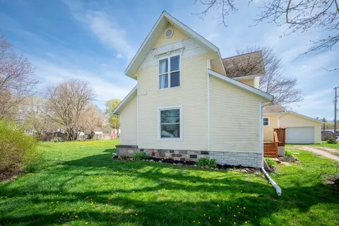 107 N Union St, Reading, MI 49274