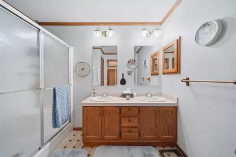Bath - 448 Raisin River Dr, Adrian, MI 49221 photo 1 of 2