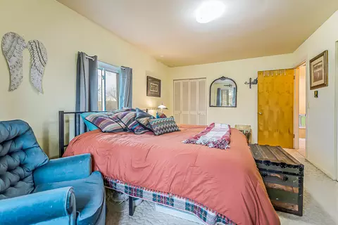 Bedroom - 8415 Huron River Dr, Webster, MI 48130 photo 2 of 6