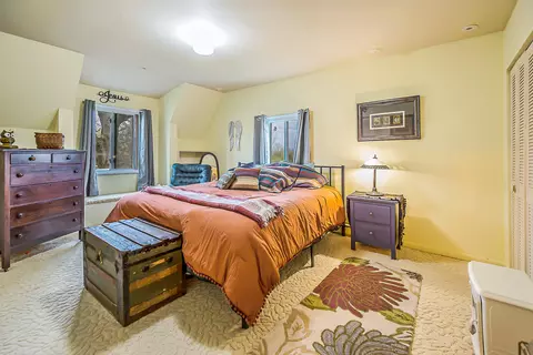 Bedroom - 8415 Huron River Dr, Webster, MI 48130 photo 1 of 6