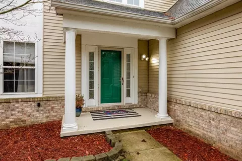3339 Elsinore Ct, Ann Arbor, MI 48105