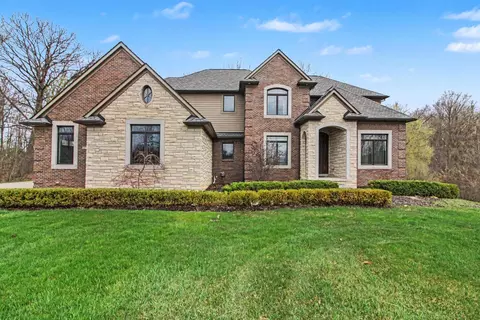 50710 Berwick Ct, Northville, MI 48167