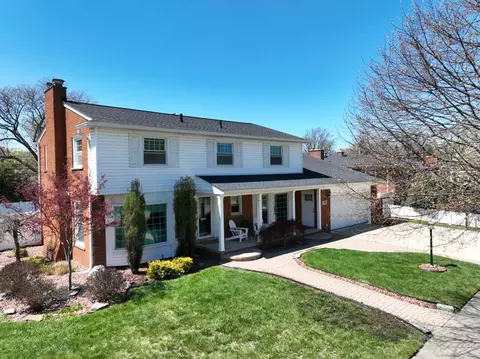 1700 Evergreen St, Trenton, MI 48183