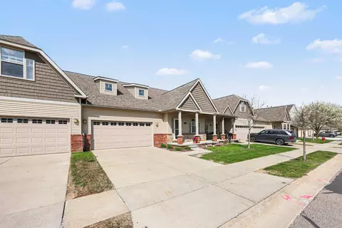 267 Victoria Dr, Dexter, MI 48130