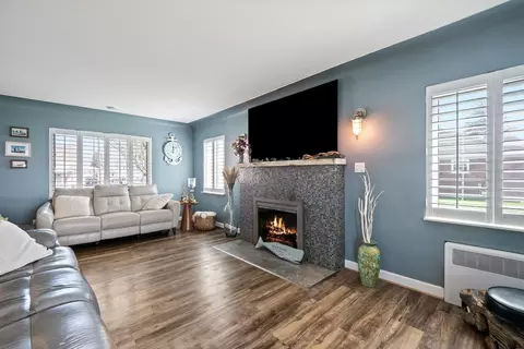 Living - 8115 Colony Dr, Clay, MI 48001 photo 3 of 3
