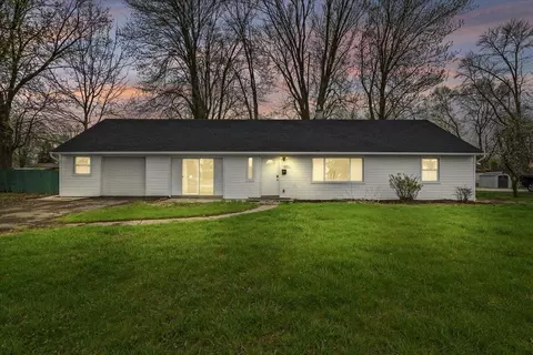 32211 Pardo St, Garden City, MI 48135