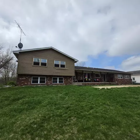 10650 Lawrence Rd, Brooklyn, MI 49230