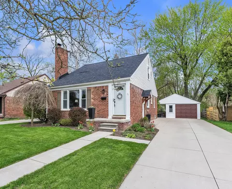 130 N Holbrook St, Plymouth, MI 48170