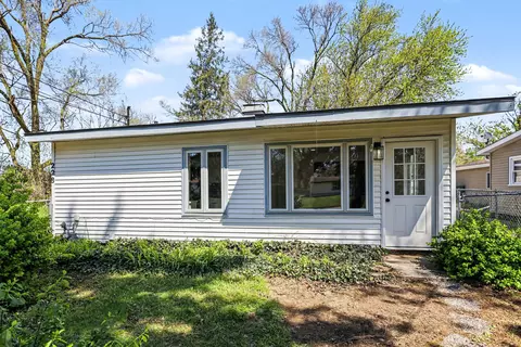 228 Kirkwood Ave, Springfield, MI 49037