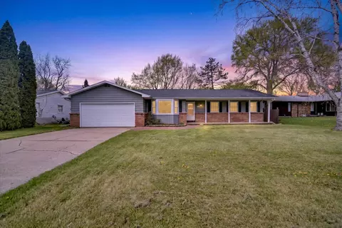 210 Chanticleer Trl, Delta, MI 48917