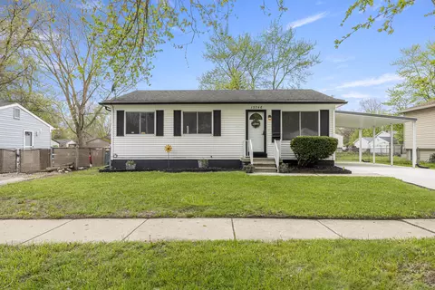 15746 Meadow St, Romulus, MI 48174