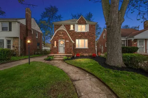 15731 Kentfield St, Detroit, MI 48223