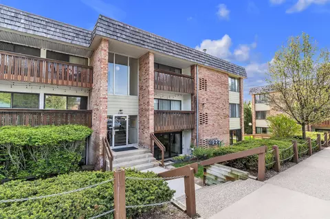 2140 Pauline Blvd UNIT ANN, Ann Arbor, MI 48103
