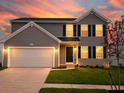 2832 Sycamore River Dr, Handy, MI 48836