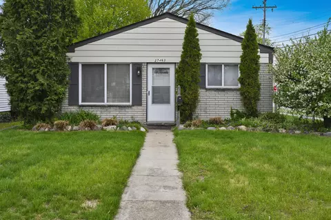 27463 Delton St, Madison Heights, MI 48071