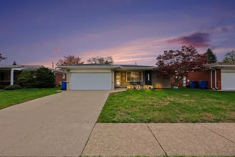 27548 Bonnie Dr, Warren, MI 48093