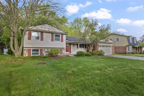 17447 Park St, Livonia, MI 48152